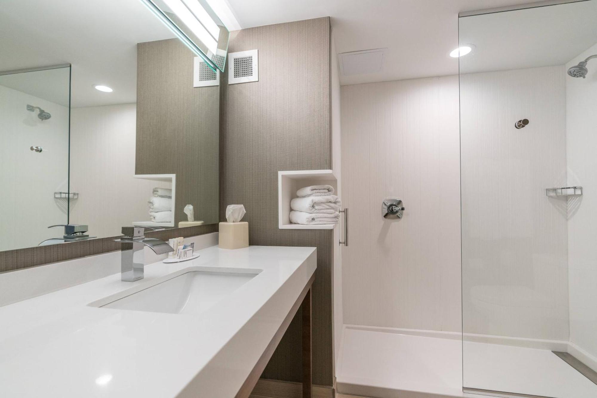 Courtyard By Marriott West Springfield Hotel Eksteriør billede