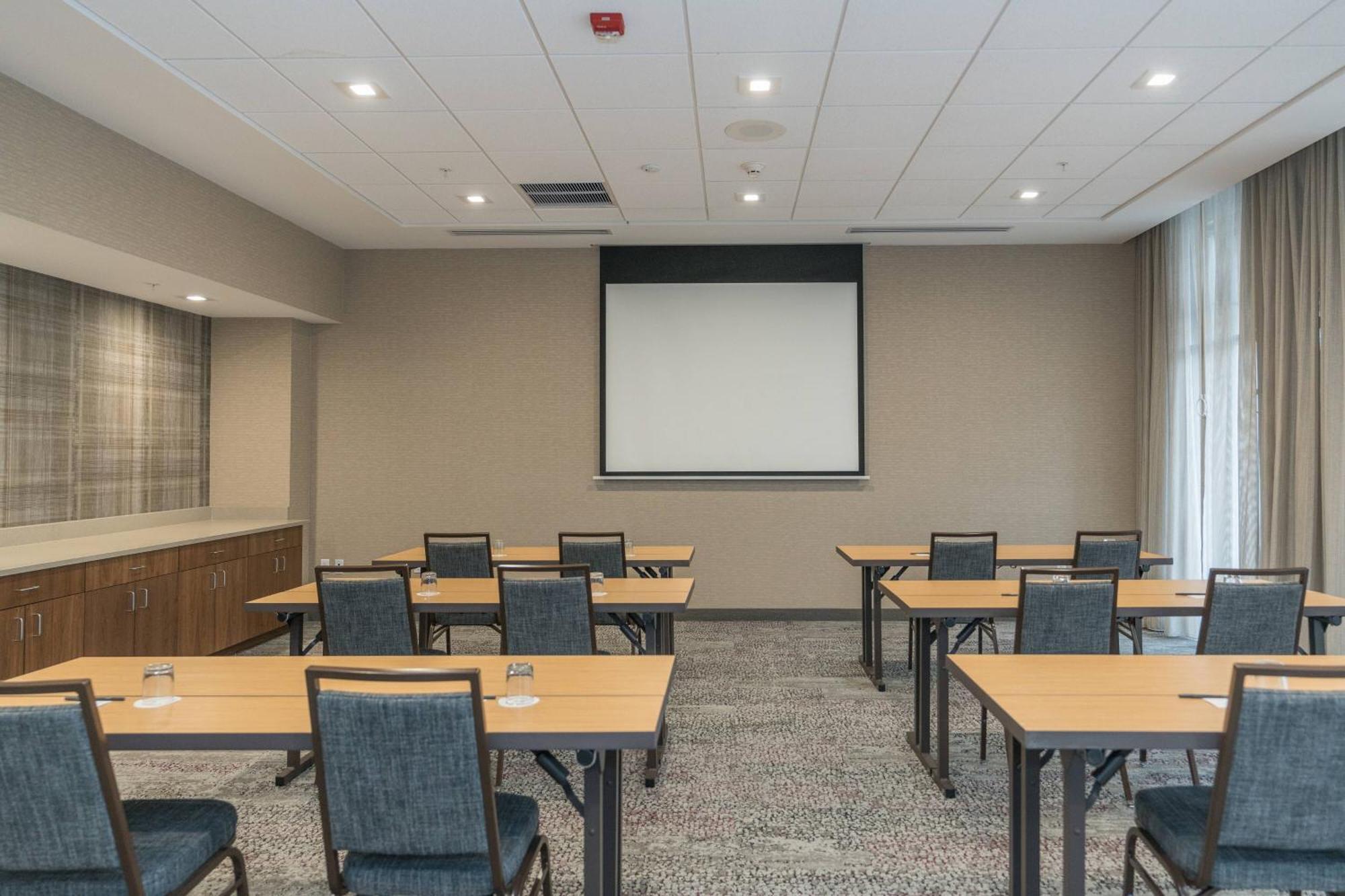 Courtyard By Marriott West Springfield Hotel Eksteriør billede