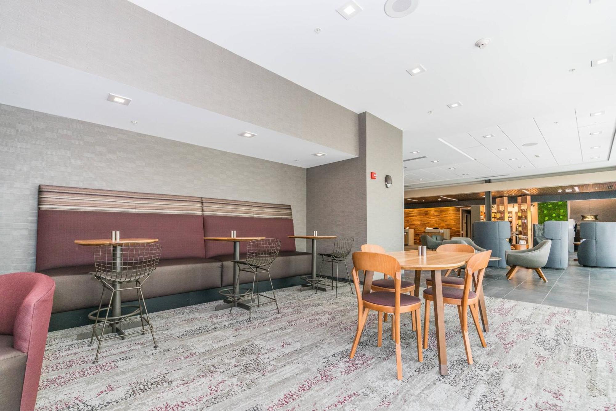 Courtyard By Marriott West Springfield Hotel Eksteriør billede