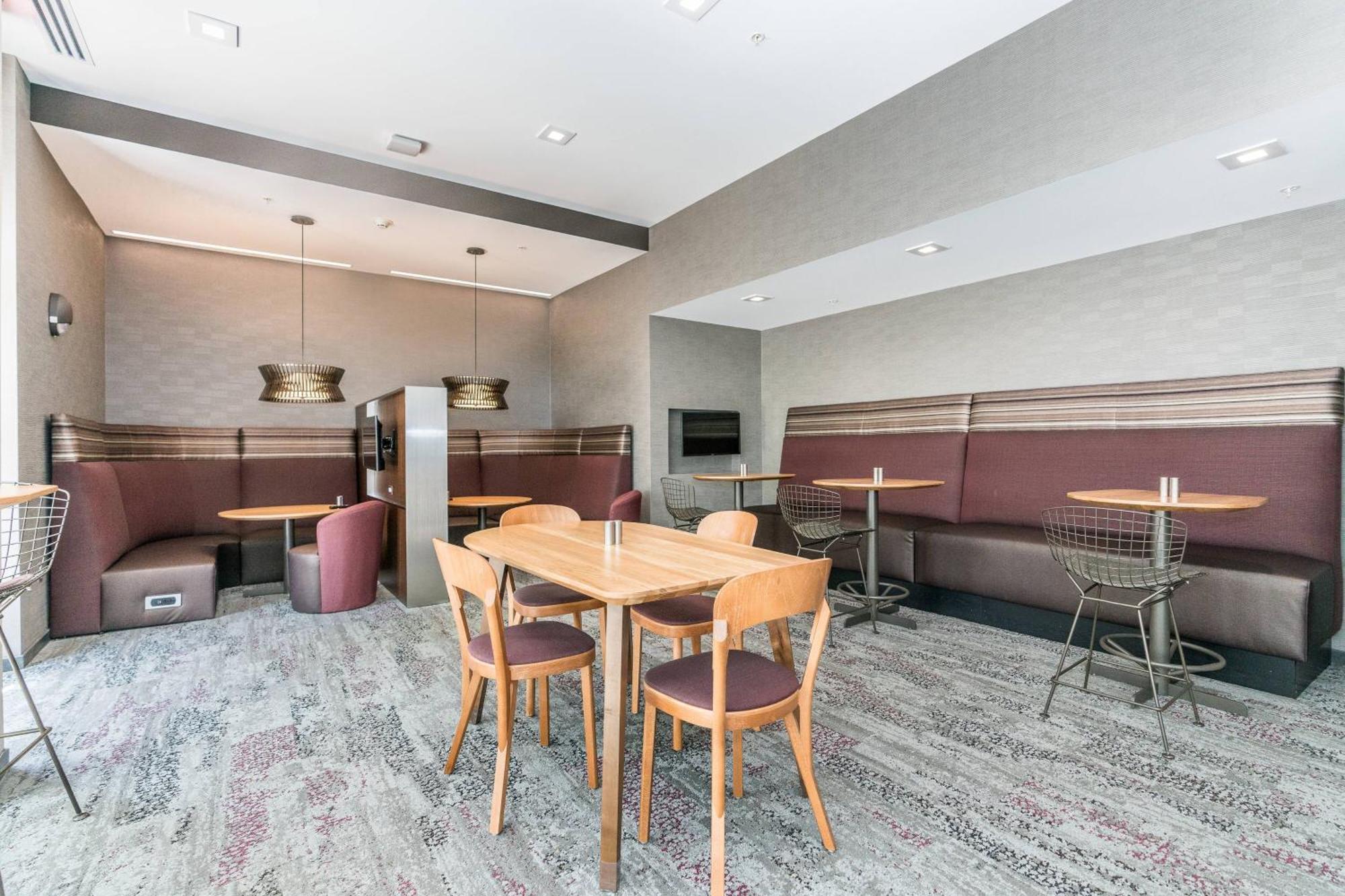 Courtyard By Marriott West Springfield Hotel Eksteriør billede